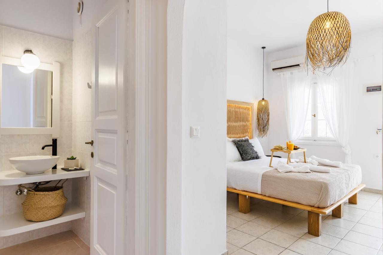 Apartment Ourania & *