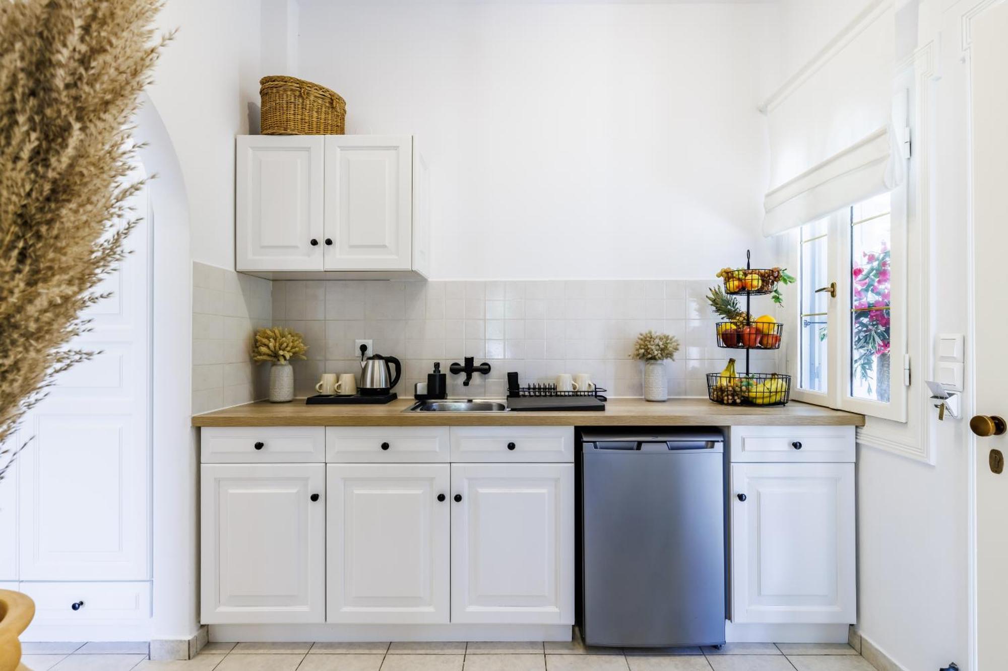 Apartment Ourania &